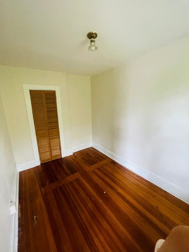 Building Photo - 306 Hudson Ave