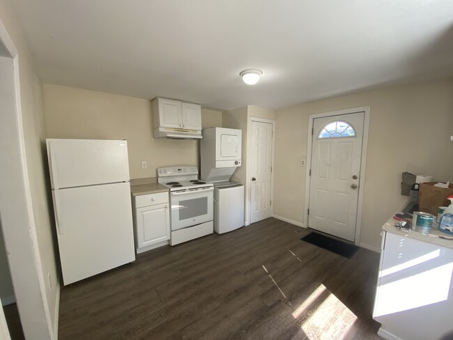 88 Heathcote Rd Unit 1 Bedroom apartment, Lindenhurst, NY 11757 ...