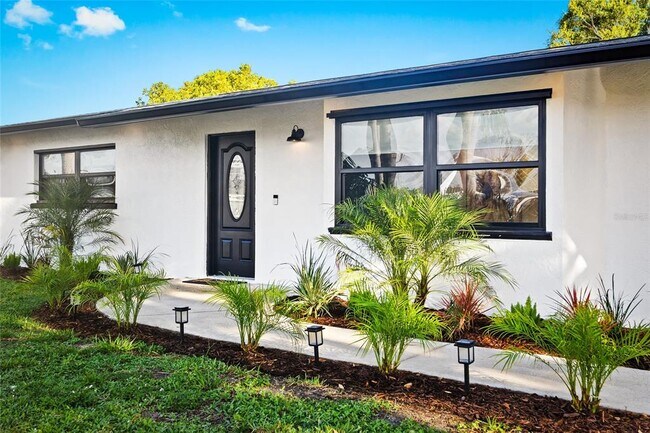 Foto del edificio - 1311 Cypress Ave