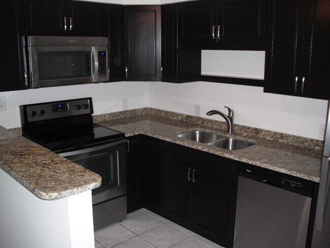 Foto del edificio - 630-632 SW 7th Ave