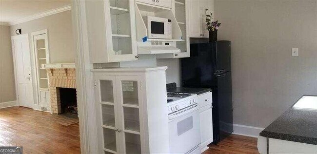 Foto del edificio - 3644 Kingsboro Rd NE