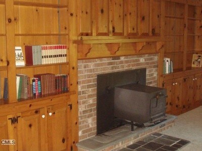 Building Photo - 249 Porters Hill Rd