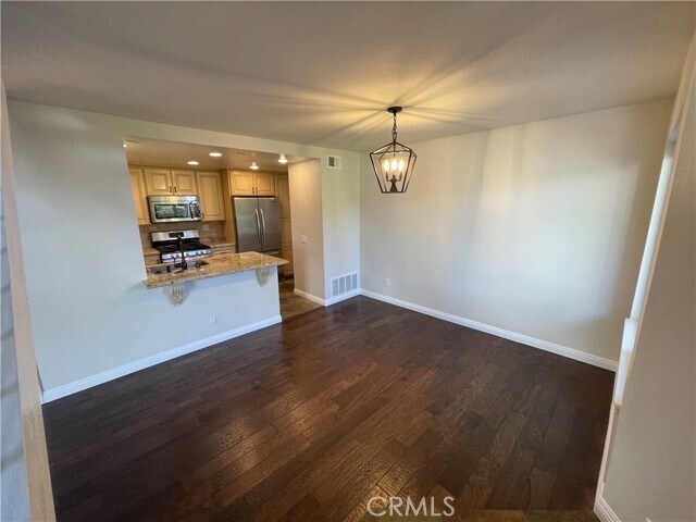 Foto del edificio - 381 Deerfield Ave
