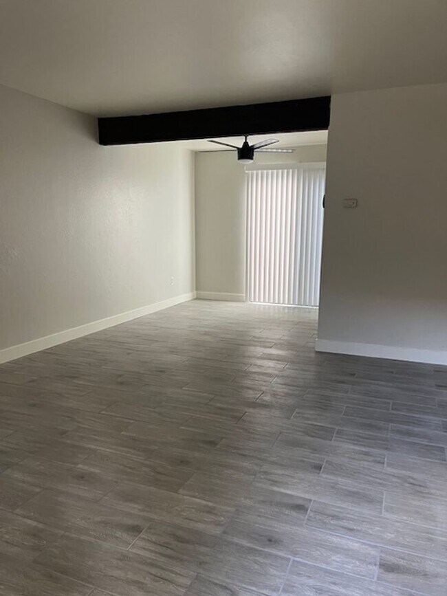 Foto del edificio - SH6012C