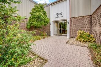 Building Photo - 7300 Fairview Ave