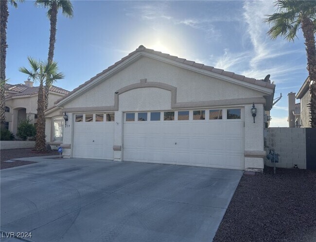 Foto del edificio - 219 Silado Ct