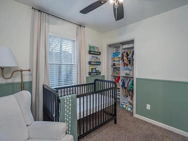 Building Photo - 241 Saddlebrooke Rd