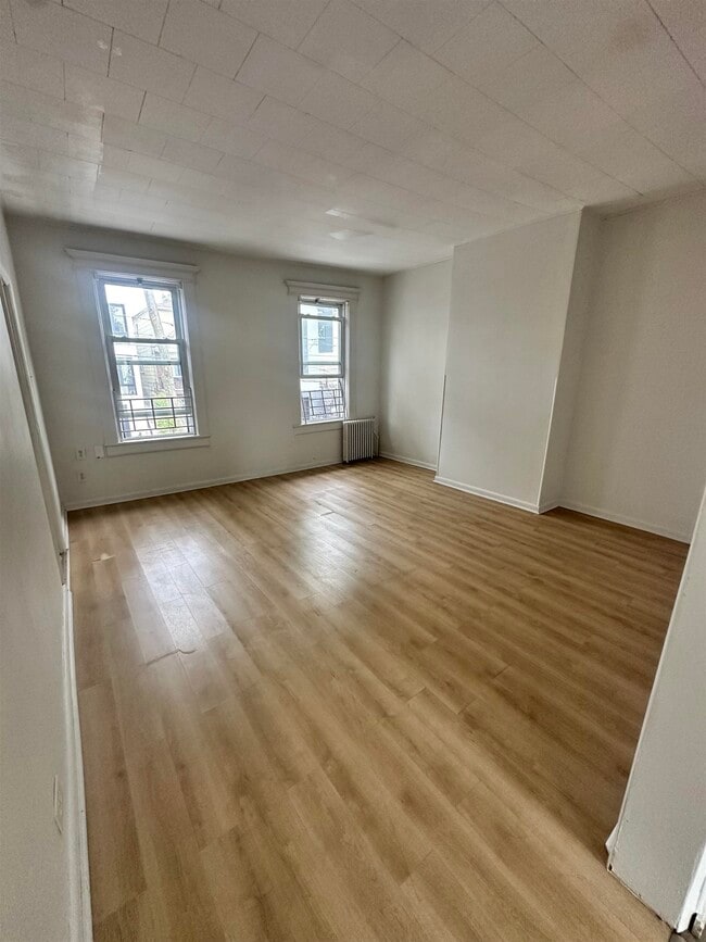 Foto del edificio - 87 Terrace Ave