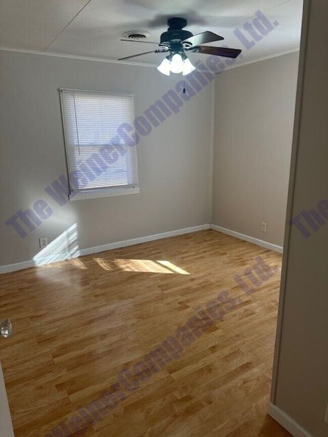 Foto del edificio - 2bd 1ba House Available for Sublease Octob...