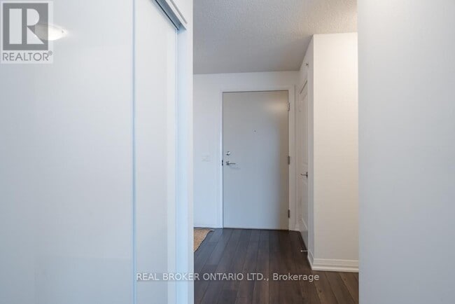 Building Photo - 30-2130 Meadowglen Pl
