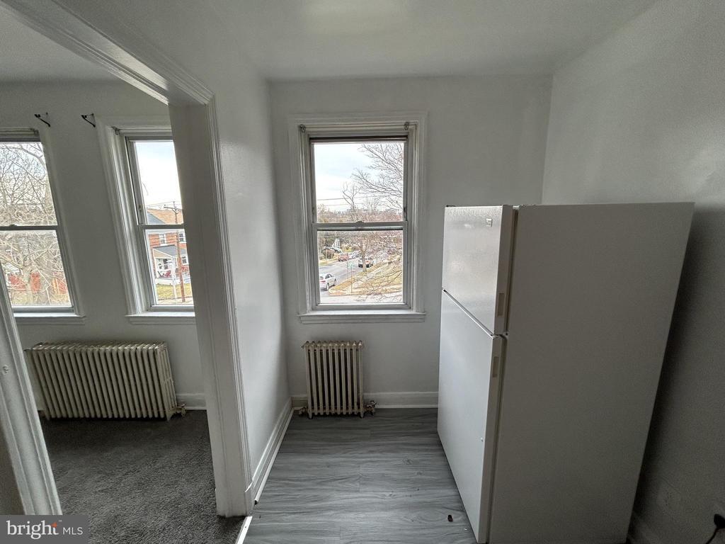 Primary Photo - 5626 Midwood Ave