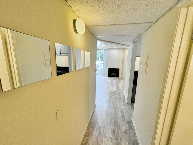Foto del edificio - 3715 S Canfield Ave