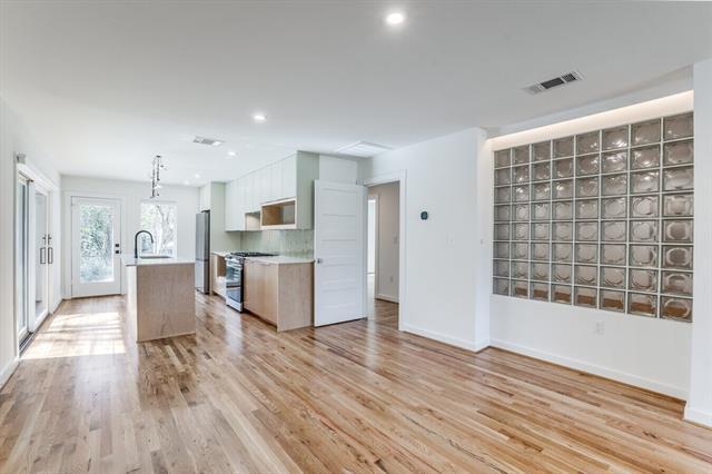 Foto del edificio - 1820 Mariposa Dr