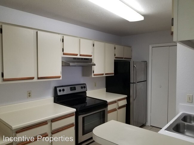Building Photo - 4225 Thornbriar Ln
