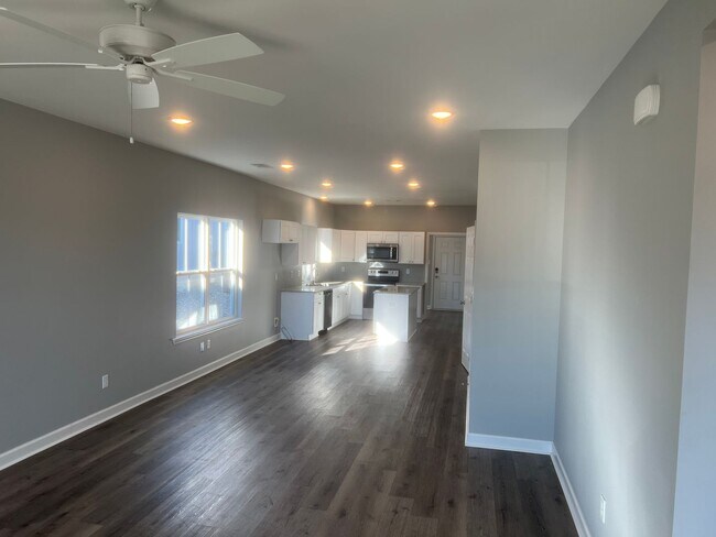 Foto del edificio - 3 Bed 3 Bath Home