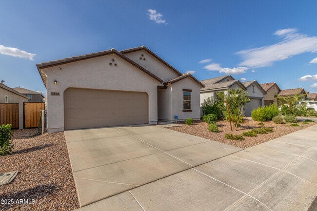 Building Photo - 4198 E Reynolds Dr