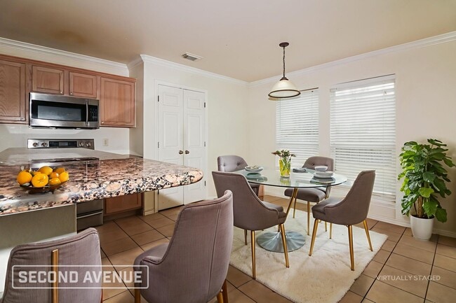 Building Photo - 6010 Suffolk Dr