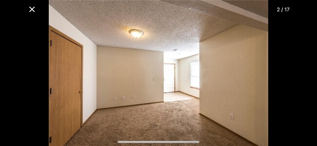 Entrada - 887 N Daisy Ln
