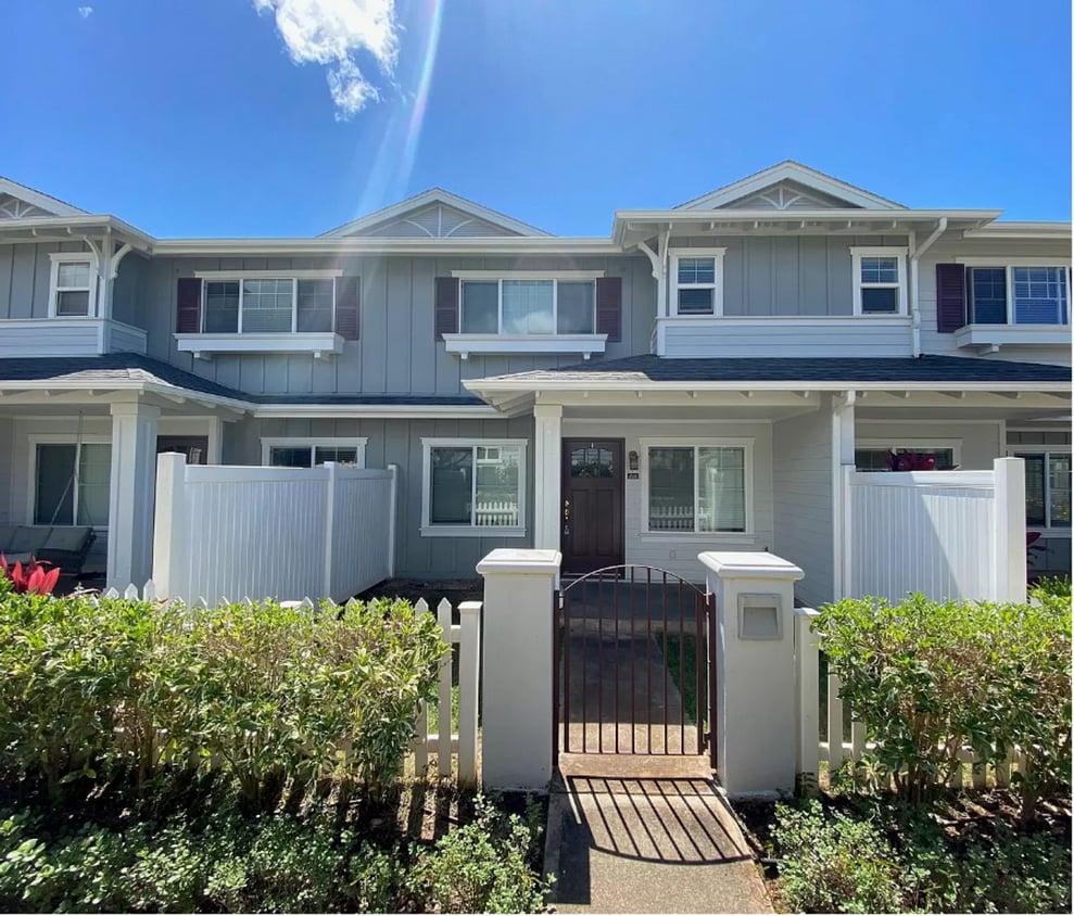 Primary Photo - Spinnaker Townhouse $3250.00! 2 Story 3bd ...