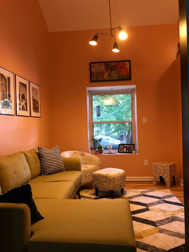 Primary Photo - 6323 Early Glow Ct