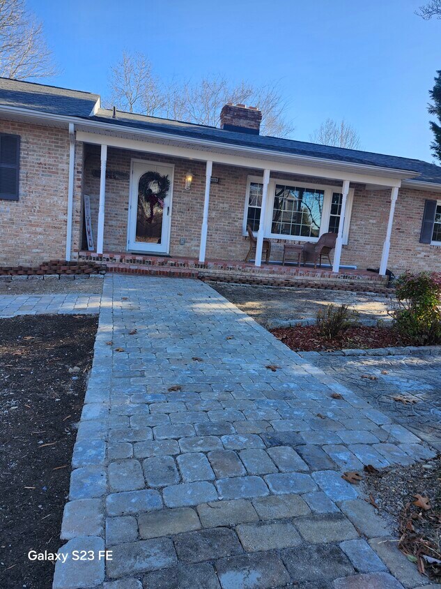 Foto del edificio - 8109 Concho Rd