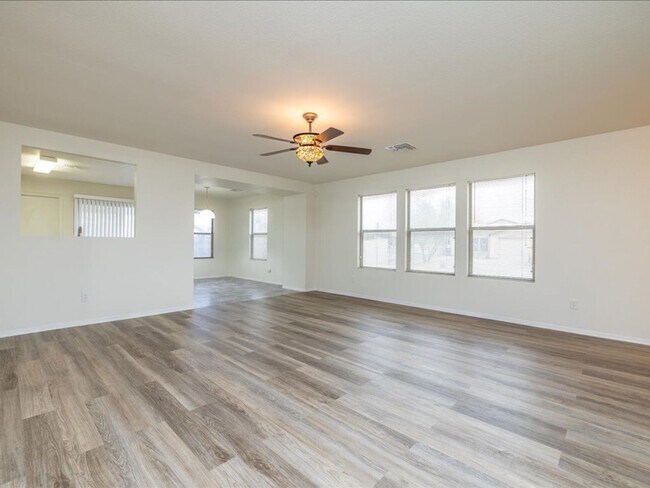 Foto del edificio - VAIL SCHOOL DISTRICT!!! CORNER LOT NEAR PU...