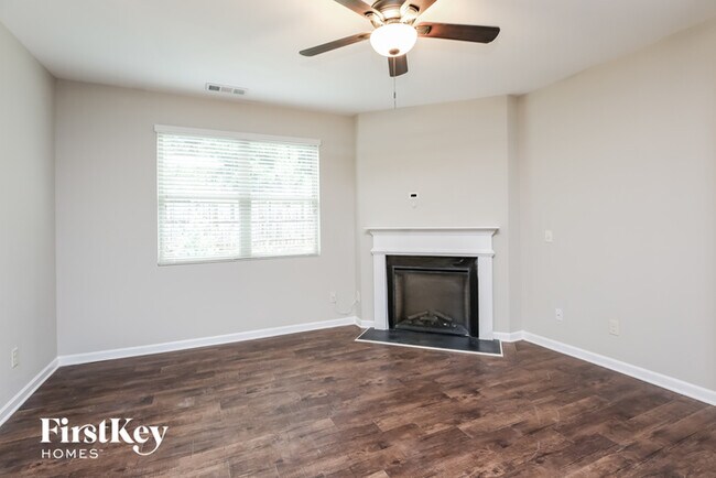 Building Photo - 3106 Boxwood Crossing