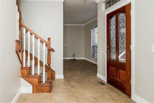 Building Photo - 4640 Olde Village Cir