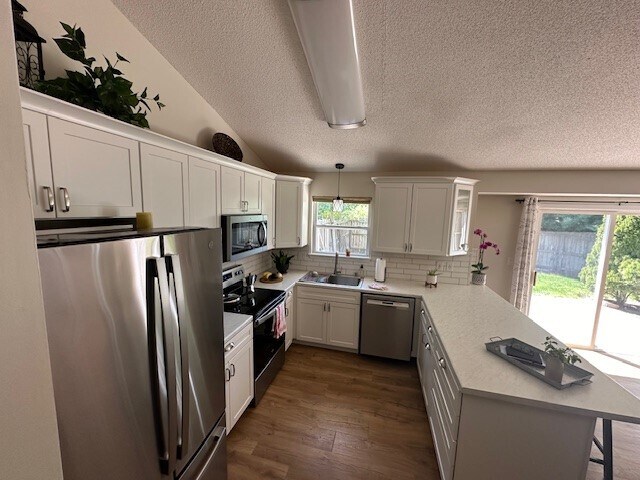 Foto del edificio - 3824 Blue Cedar Ln