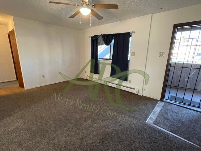 Foto del edificio - 1318-1324 Anita St