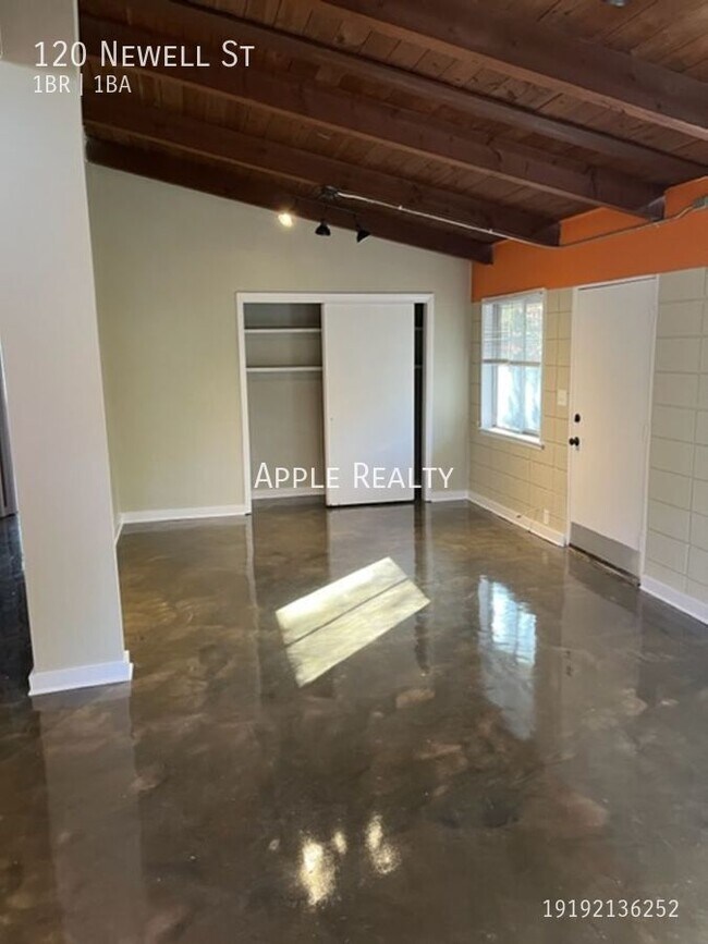 Foto del edificio - 120 Newell St