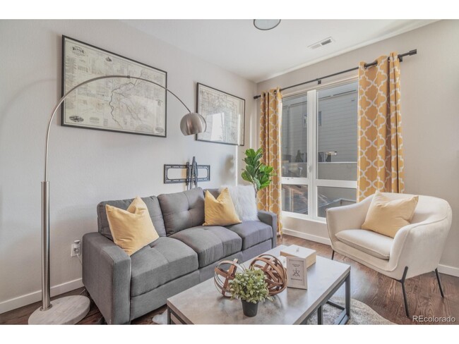Foto del edificio - 3415 Larimer St