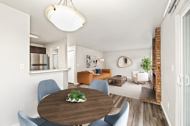 Building Photo - Waterstone at North Creek