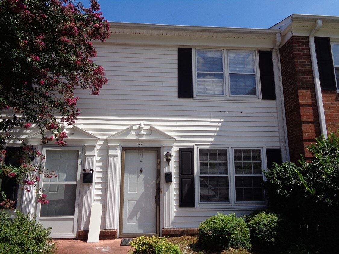 Primary Photo - 2 Bedroom Townhouse In Kernersville
