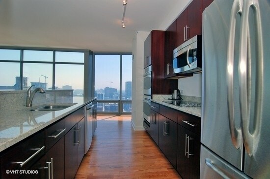 Foto del edificio - 100 E 14th St