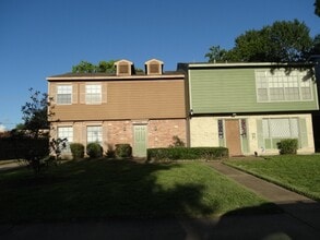Building Photo - 5524 Deep Forest Dr