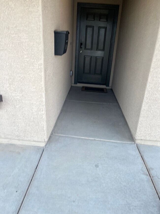 Foto del edificio - Beautiful 4 Bedroom 3 Bathroom home in the highly desired neighborhood at Canyons at Whetstone in...