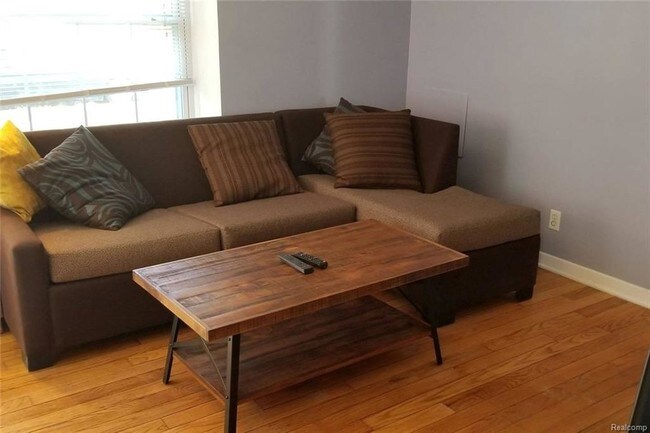 Foto del edificio - 911 W 4th St