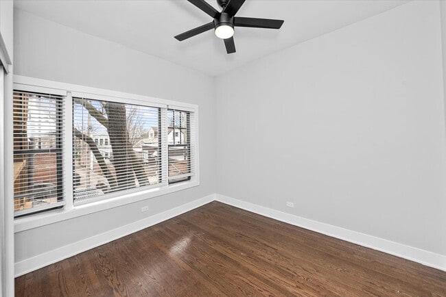 Building Photo - 2989 N Lawndale Ave