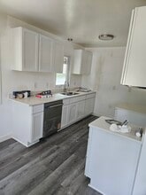 Building Photo - 6600 Bethia Ln