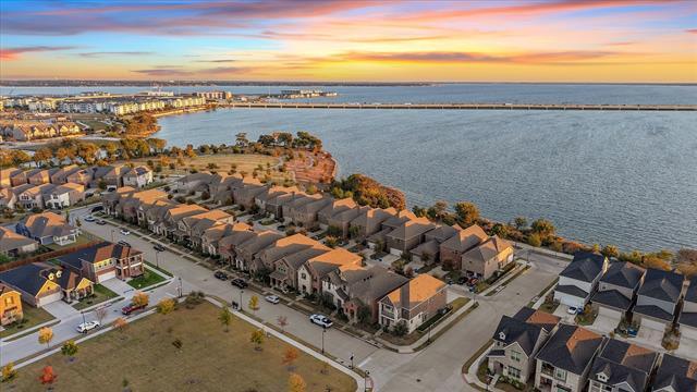 Foto principal - 7424 Palisades Dr