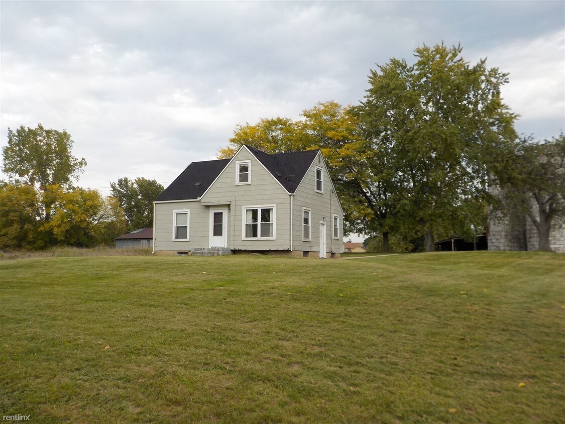 Primary Photo - 1406 N Elms Rd