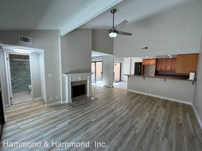 Foto del edificio - 2 br, 2 bath House - 20025 Community St. #47