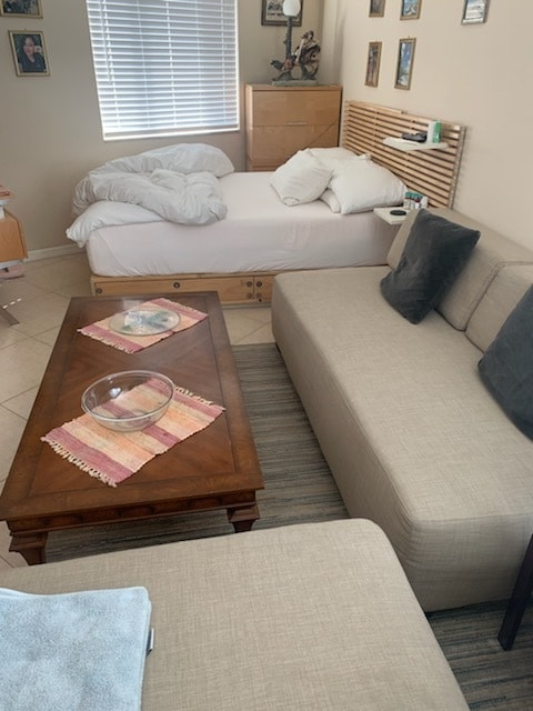 Building Photo - 1320 Miami Rd