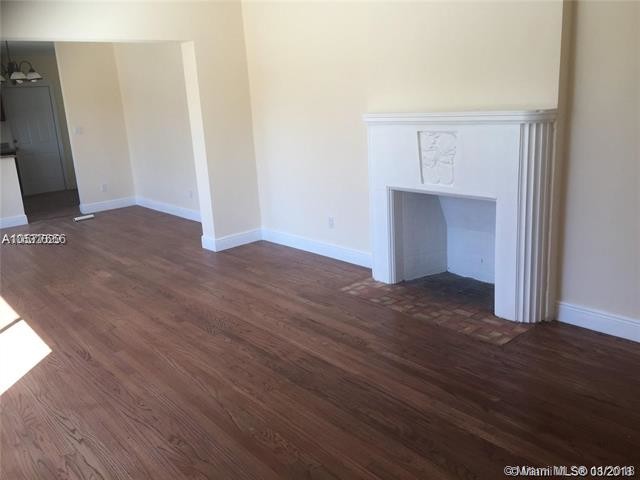 Foto del edificio - 2391 SW 24th St