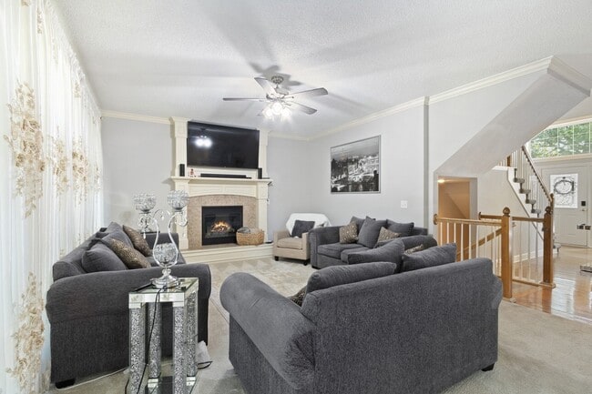 Foto del edificio - 5341 Meadowlark Dr