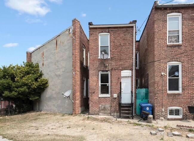 Photo - 1211 E Oliver St Townhome