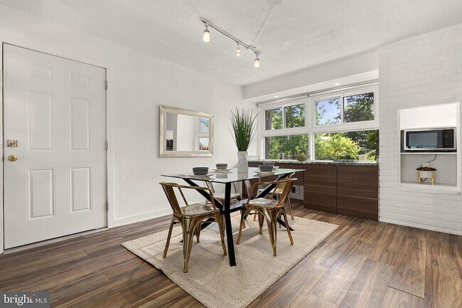 Foto del edificio - 1501 Bradley Ave