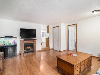 Foto del edificio - 701 W 6th St