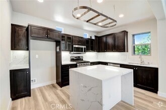 Building Photo - 7647 Creole Pl